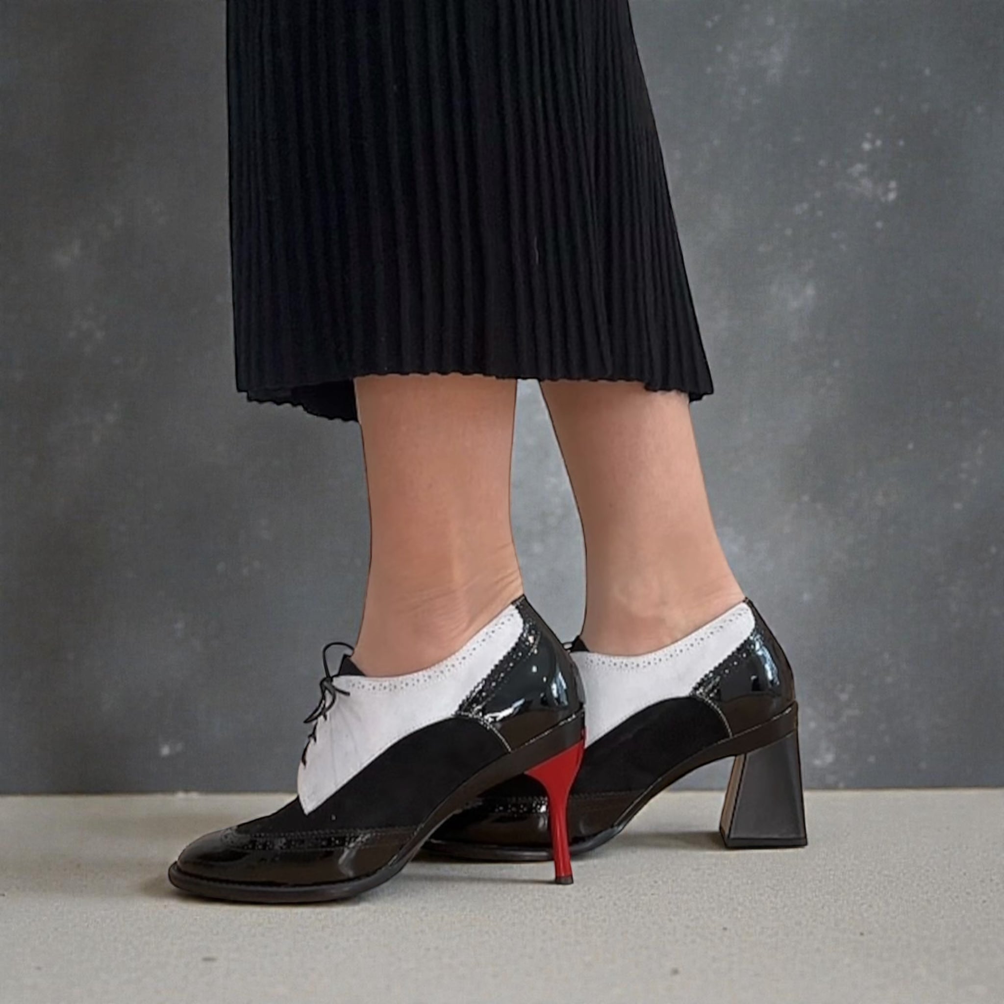 Miss Charlotte Oxford with Interchangeable Heels